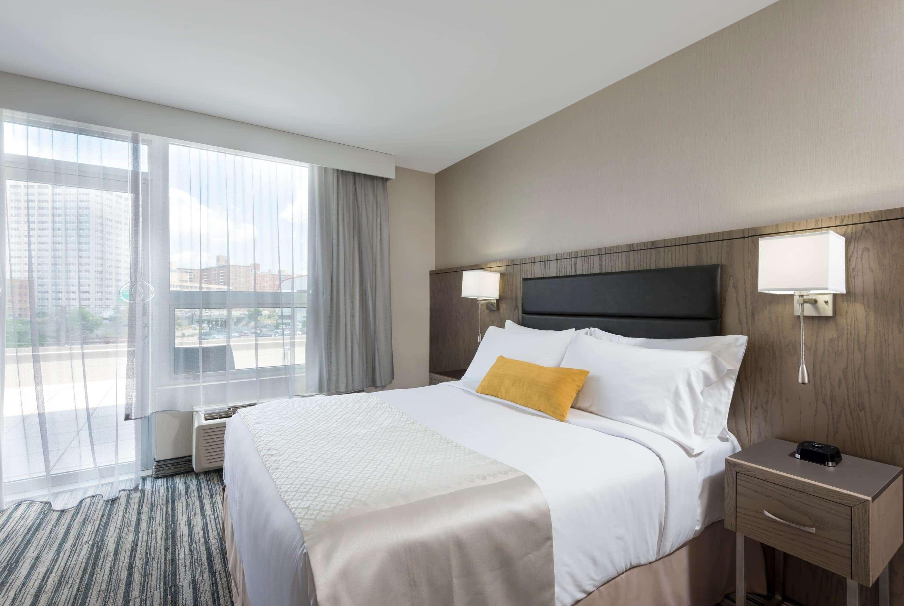 Wyndham Garden Laguardia South Hotel New York Eksteriør billede