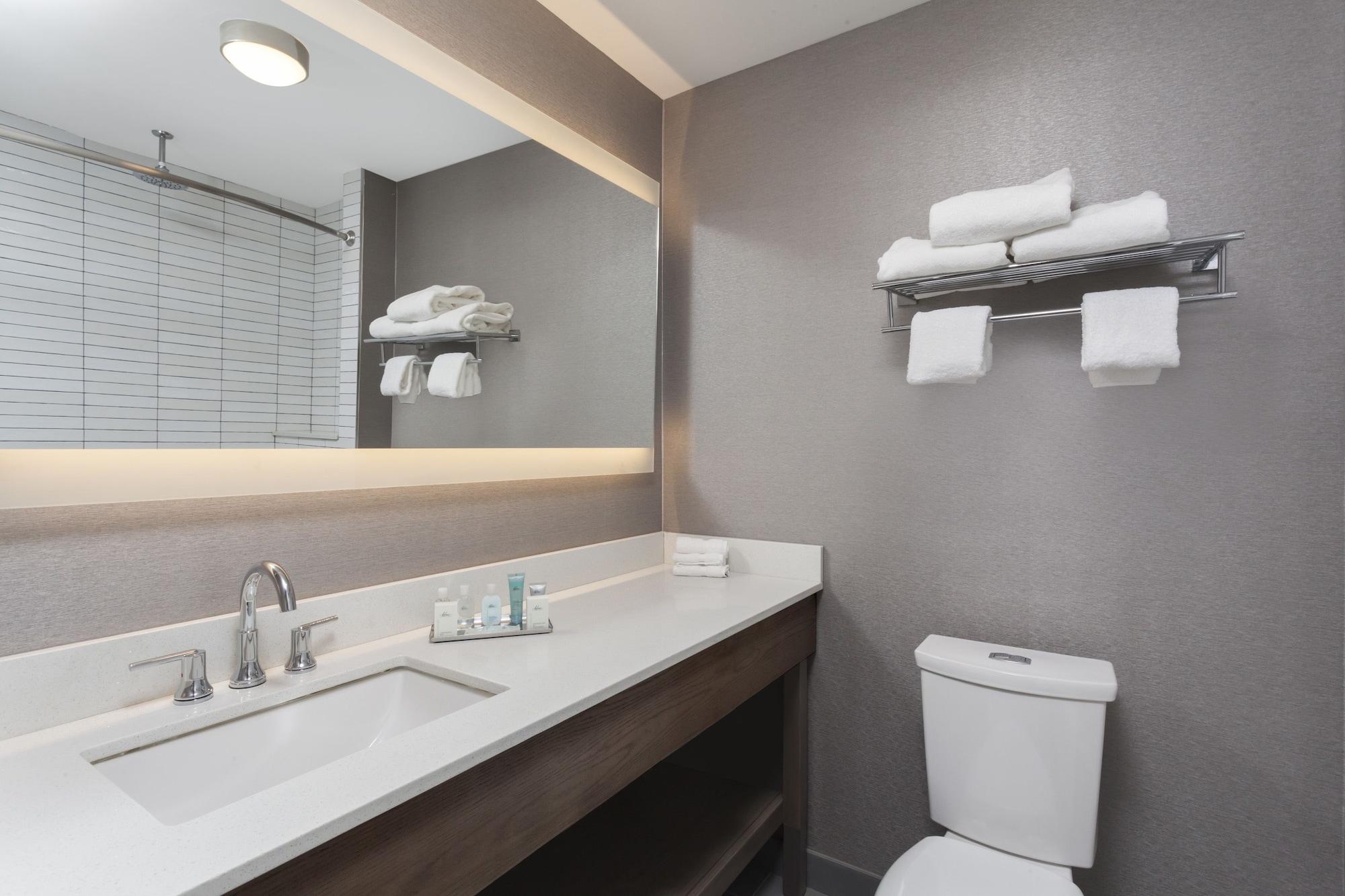 Wyndham Garden Laguardia South Hotel New York Eksteriør billede